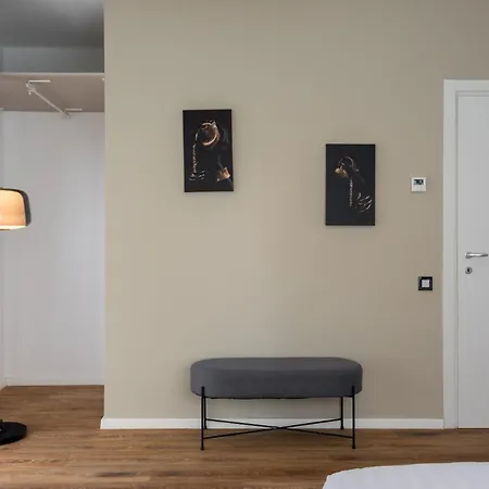 The Swing - 2br